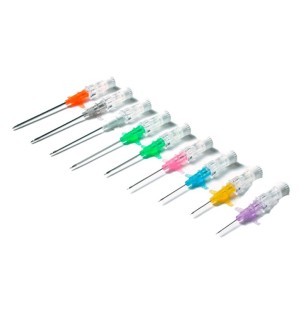 Cathéter court à ailettes SURFLO W 18 G